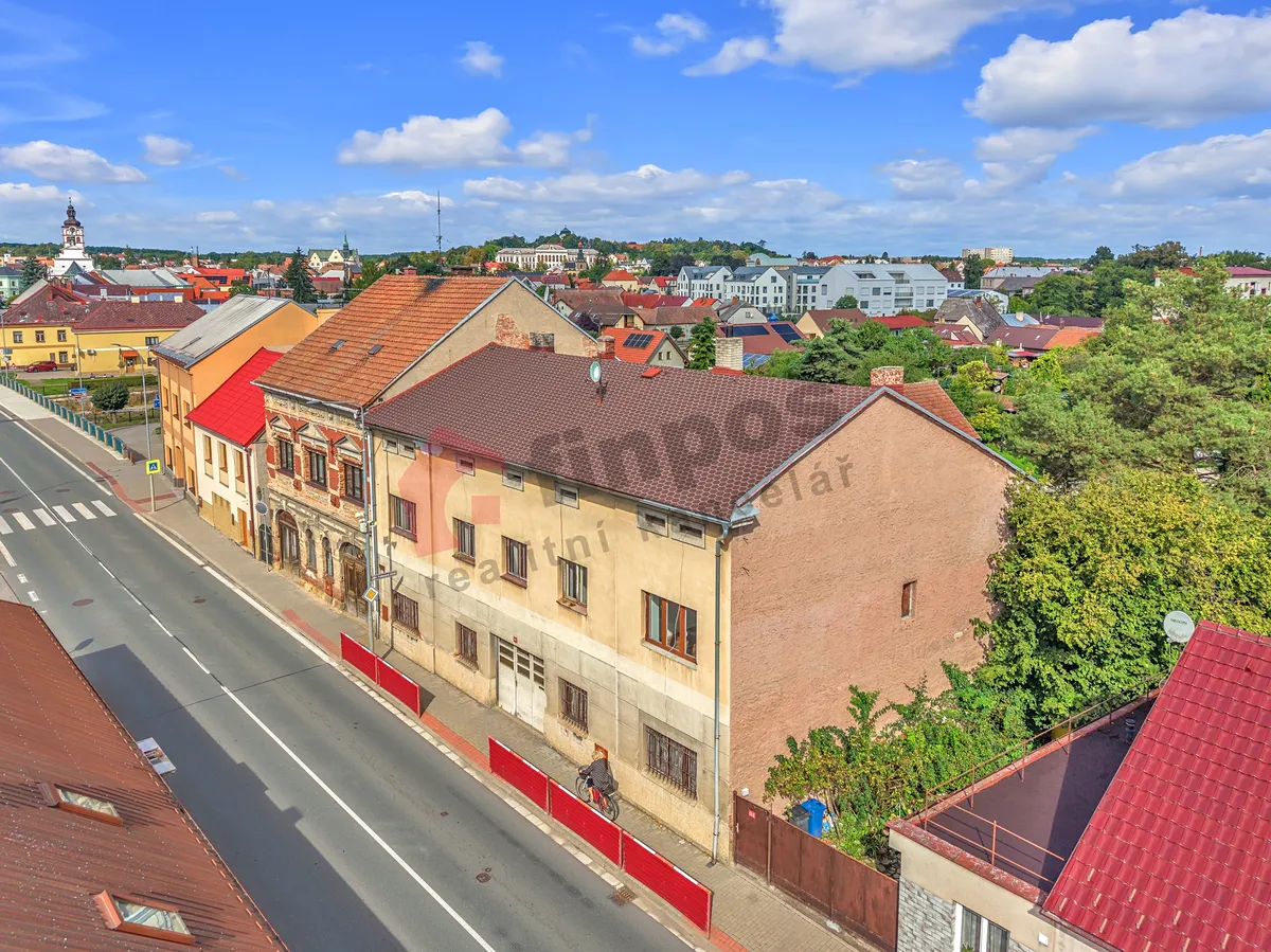 Prodej rodinného domu 310 m², pozemek 1757 m²